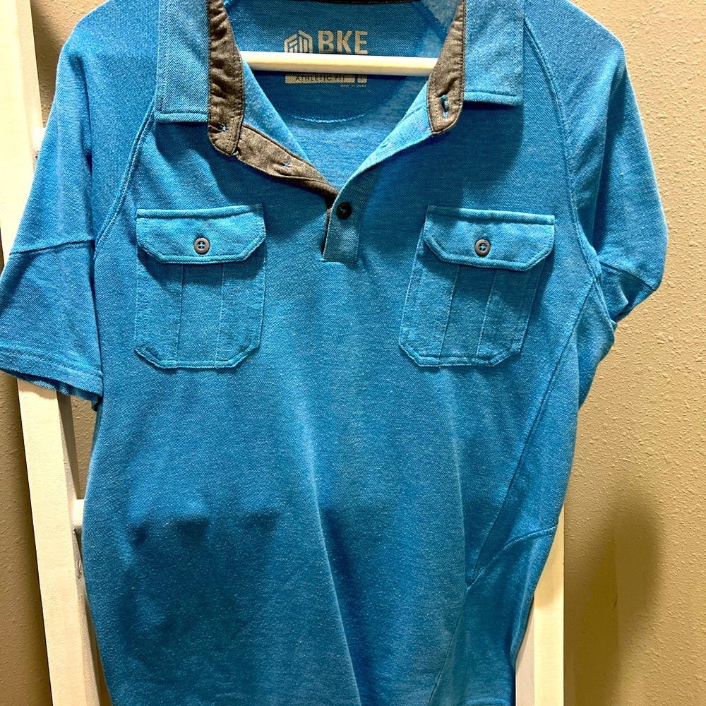 BKE Polo with breast pockets Size Large Athletic